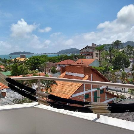 Apto Na Praia De 1 Dormitorio Com Vista Pro Mar A Poucos Passos Da Areia Apartment ฟลอเรียนอโปลิส ภายนอก รูปภาพ