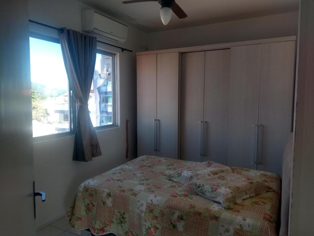 Apto Na Praia De 1 Dormitorio Com Vista Pro Mar A Poucos Passos Da Areia Apartment ฟลอเรียนอโปลิส ภายนอก รูปภาพ